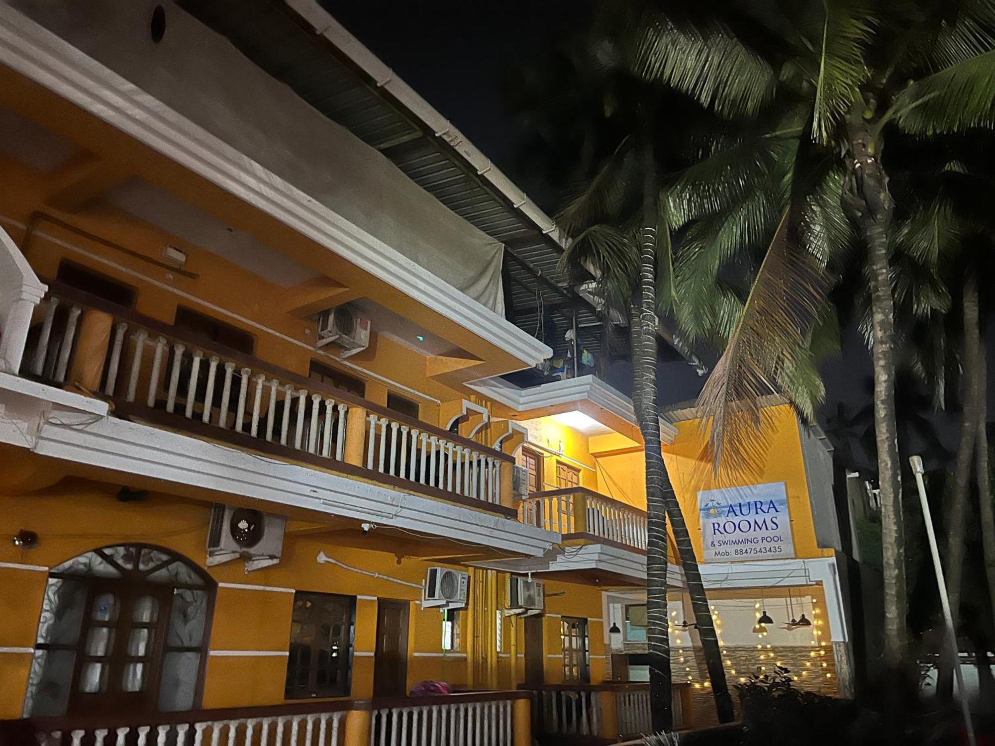 Aura Rooms & Swimming Pool, 卡兰古特 外观 照片